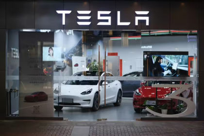 Tesla Shuts Down Dojo Supercomputer Project as Leader Departs, Shifting AI Strategy