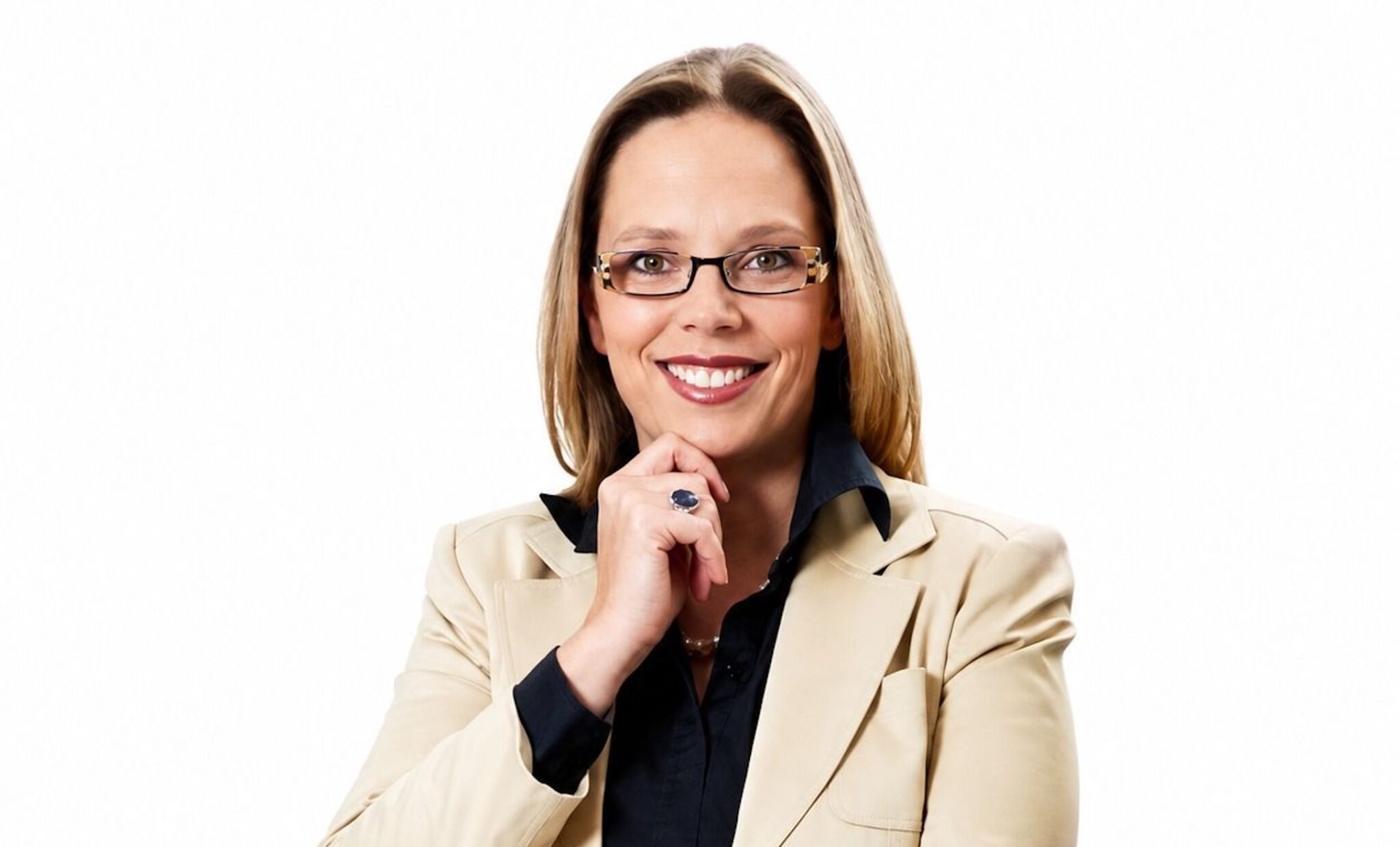 Sun International CFO Norman Basthdaw to Retire, Vanessa Olver Named Successor