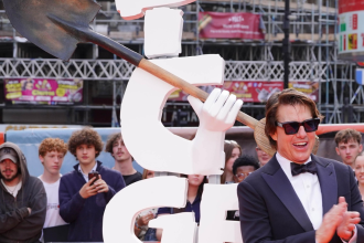 Tom Cruise Brings Armani Style To Digger World Premiere In London