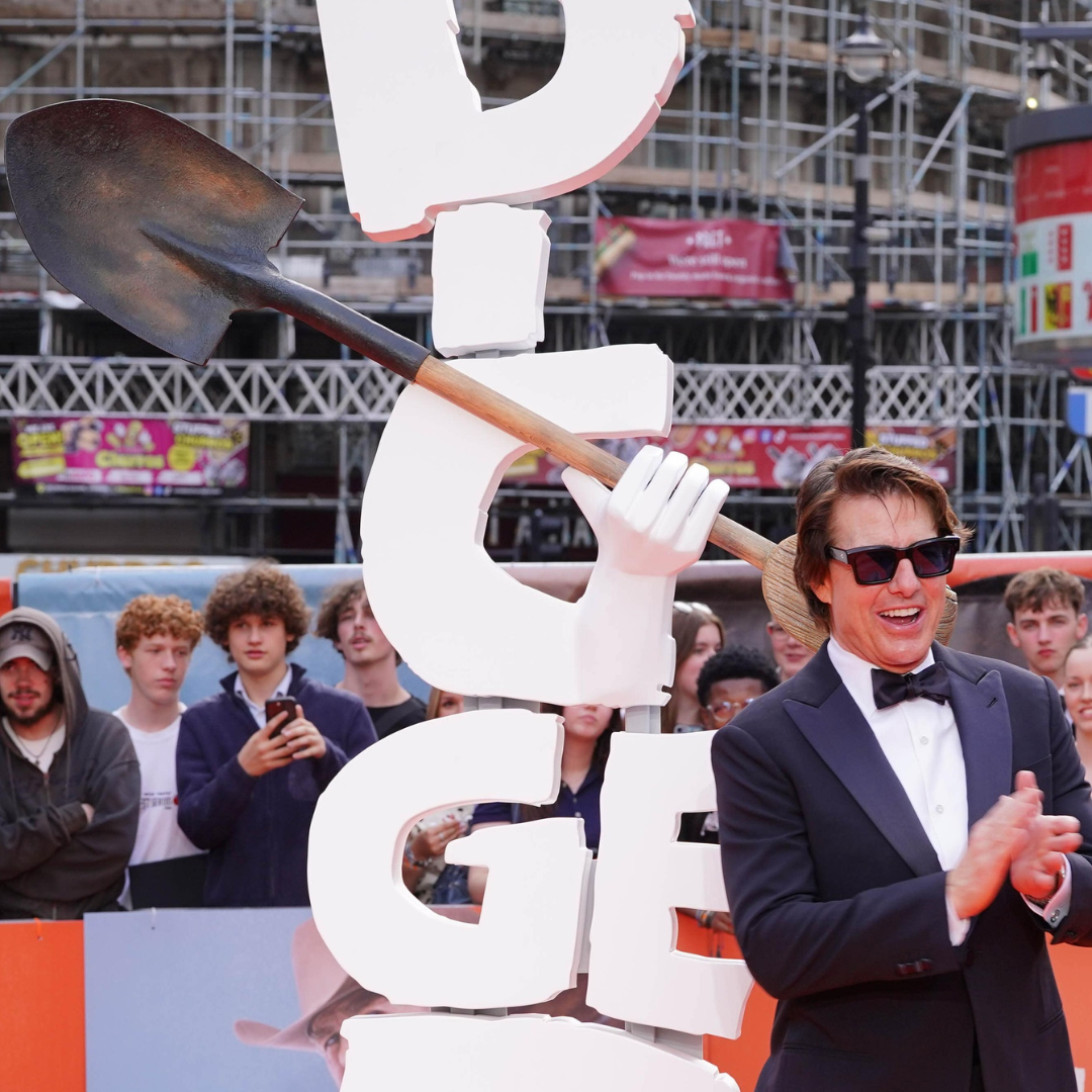 Tom Cruise Brings Armani Style To Digger World Premiere In London