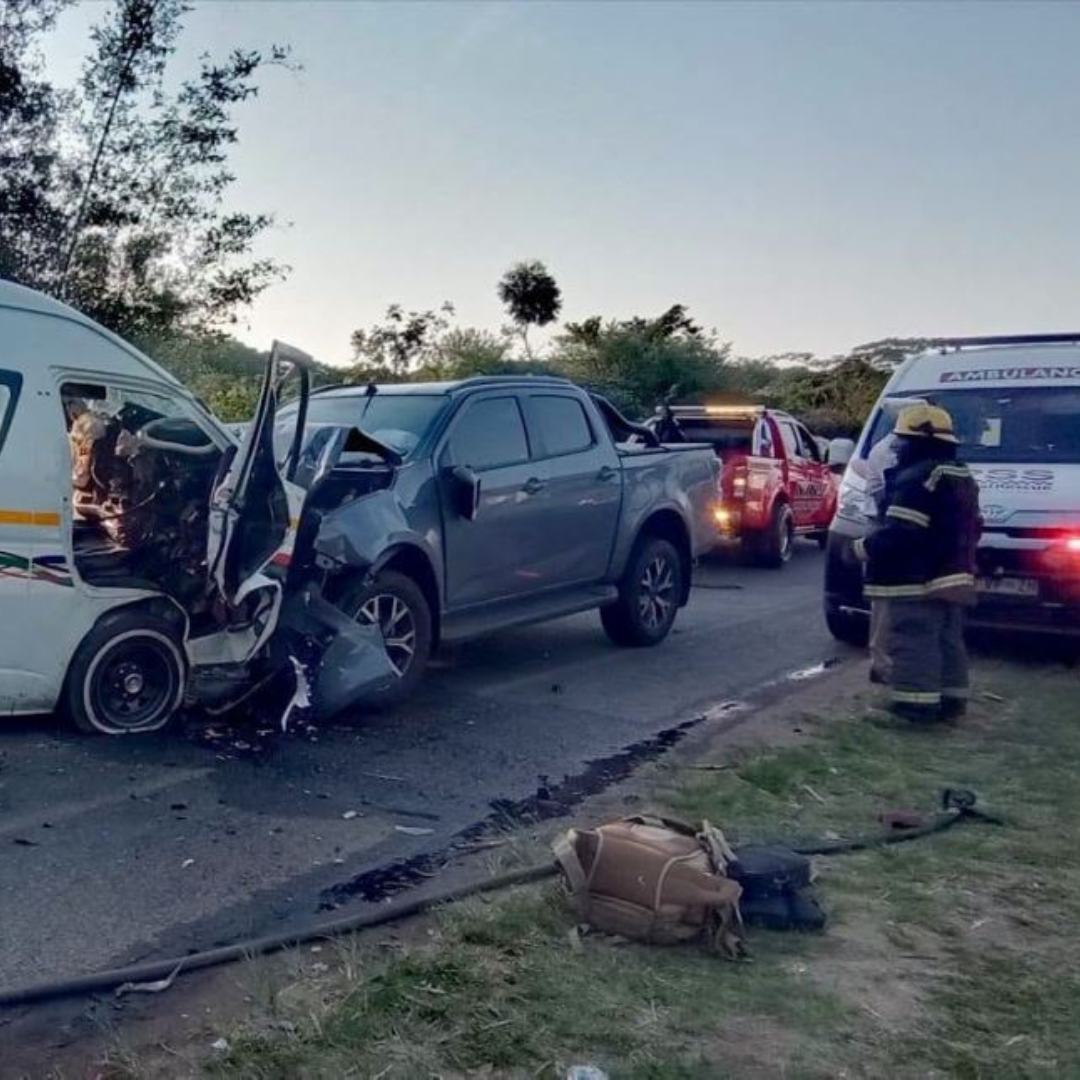 Seven Injured In Head-On Collision Between Taxi And Bakkie In Ballito